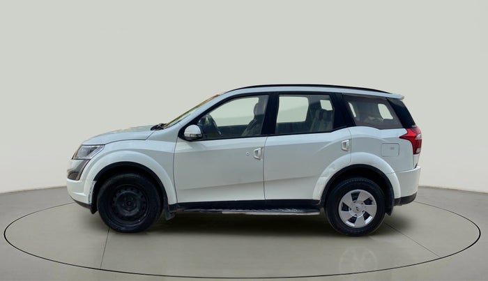 2018 Mahindra XUV500 W7, Diesel, Manual, 99,076 km, Left Side
