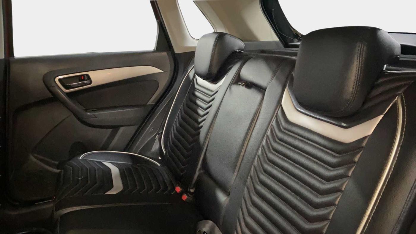 2017 Maruti Vitara Brezza ZDI PLUS, Diesel, Manual, 84,339 km, Right Side Rear Door Cabin