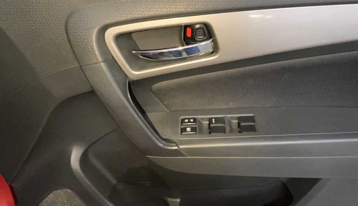 2017 Maruti Vitara Brezza ZDI PLUS, Diesel, Manual, 84,339 km, Driver Side Door Panels Control