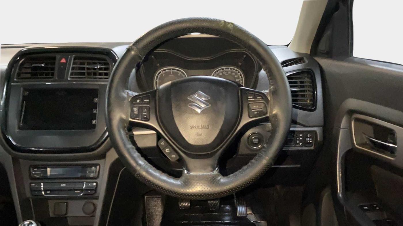 2017 Maruti Vitara Brezza ZDI PLUS, Diesel, Manual, 84,339 km, Steering Wheel Close Up