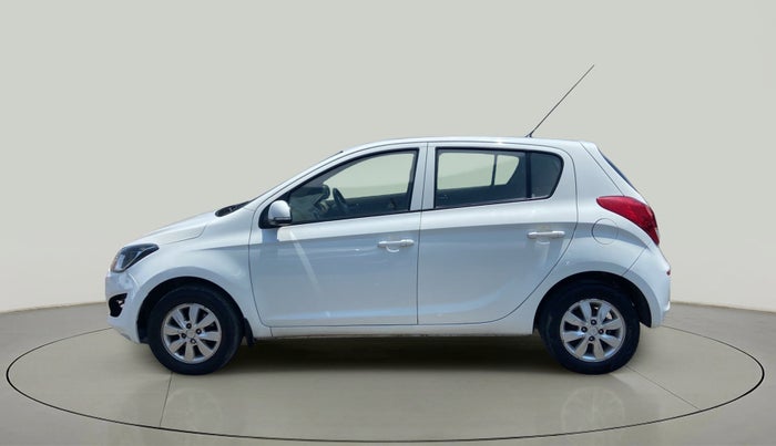 2014 Hyundai i20 SPORTZ 1.2, Petrol, Manual, 85,800 km, Left Side