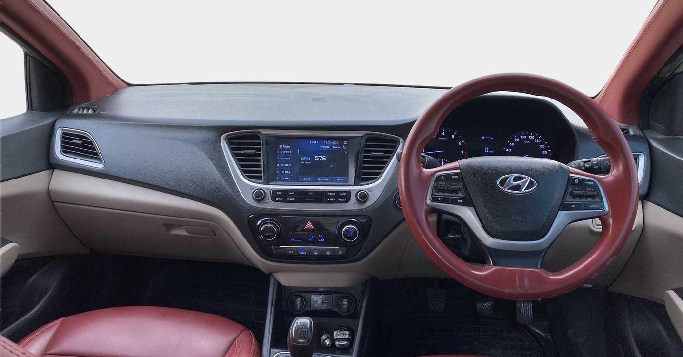 2019 Hyundai Verna 1.6 VTVT SX, Petrol, Manual, 49,369 km, Dashboard