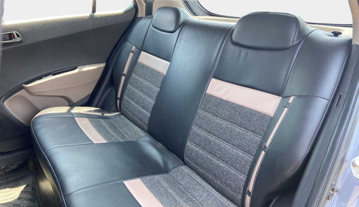 2019 Hyundai Grand i10 MAGNA 1.2 KAPPA VTVT, CNG, Manual, 68,773 km, Right Side Rear Door Cabin