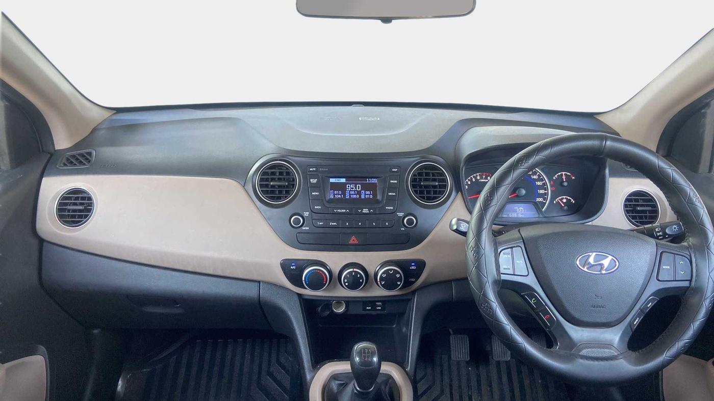 2019 Hyundai Grand i10 MAGNA 1.2 KAPPA VTVT, CNG, Manual, 68,773 km, Dashboard