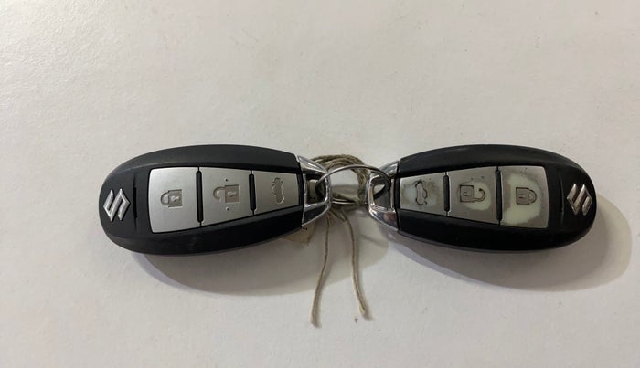 2018 Maruti Ciaz ALPHA 1.5 SHVS PETROL, Petrol, Manual, 60,500 km, Key Close Up