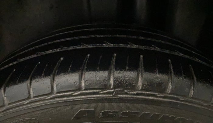 2018 Maruti Ciaz ALPHA 1.5 SHVS PETROL, Petrol, Manual, 60,500 km, Left Rear Tyre Tread