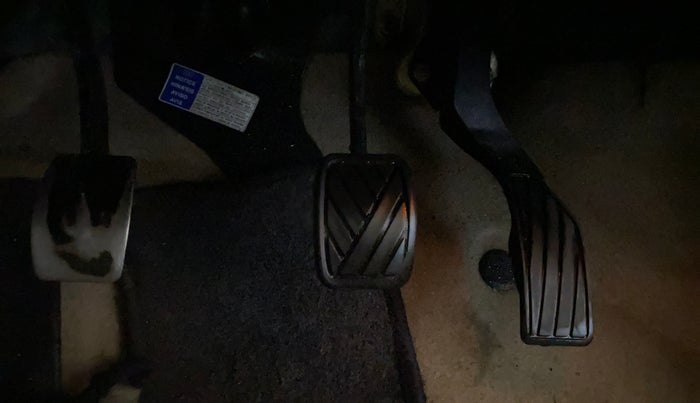 2018 Maruti Ciaz ALPHA 1.5 SHVS PETROL, Petrol, Manual, 60,500 km, Pedals