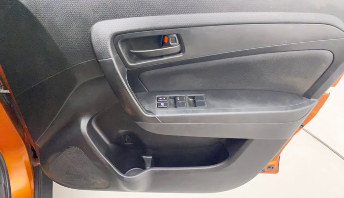 2020 Maruti Vitara Brezza VXI, Petrol, Manual, 54,582 km, Driver Side Door Panels Control