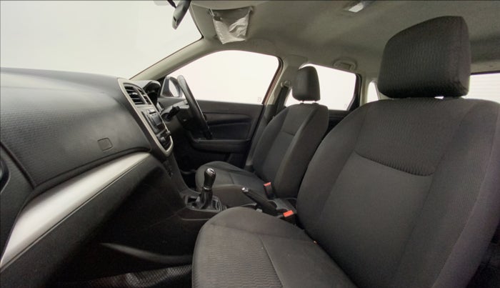 2020 Maruti Vitara Brezza VXI, Petrol, Manual, 54,582 km, Right Side Front Door Cabin