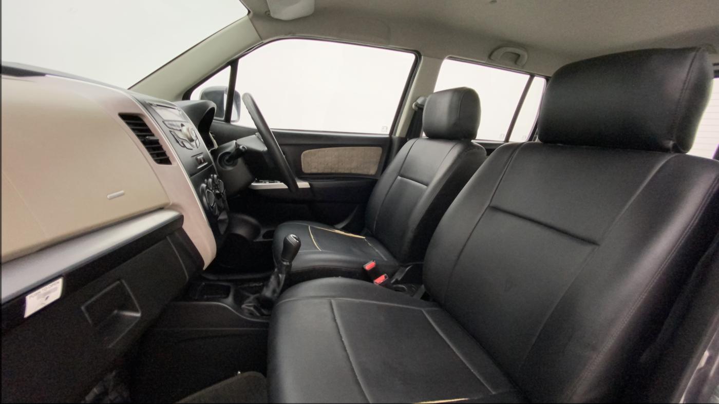 2013 Maruti Wagon R 1.0 VXI, Petrol, Manual, 30,112 km, Right Side Front Door Cabin