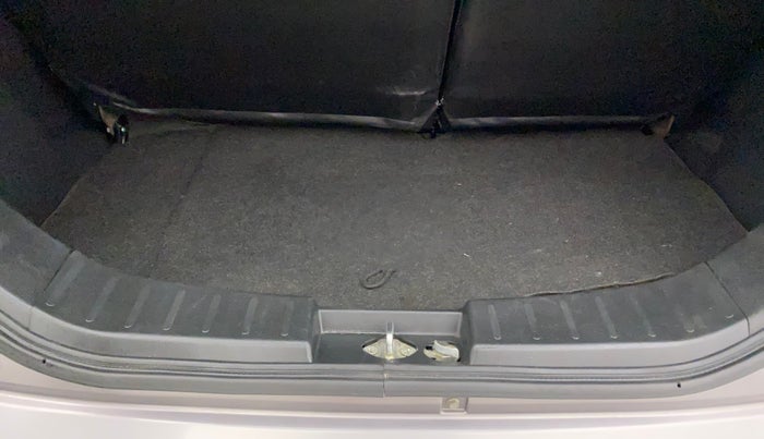 2013 Maruti Wagon R 1.0 VXI, Petrol, Manual, 30,112 km, Boot Inside