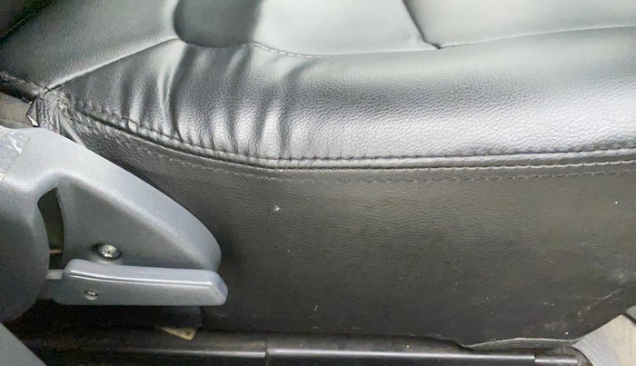 2017 Maruti Alto 800 LXI, Petrol, Manual, 20,371 km, Driver Side Adjustment Panel