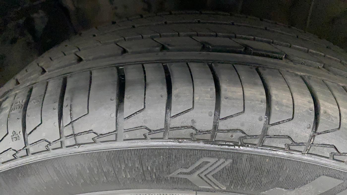 2022 Hyundai Creta SX IVT 1.5 PETROL, Petrol, Automatic, 28,016 km, Left Front Tyre Tread