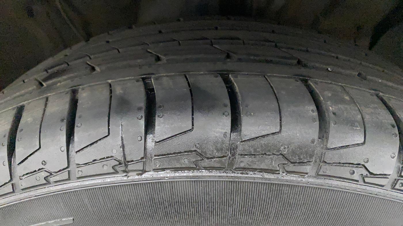 2022 Hyundai Creta SX IVT 1.5 PETROL, Petrol, Automatic, 28,016 km, Right Front Tyre Tread