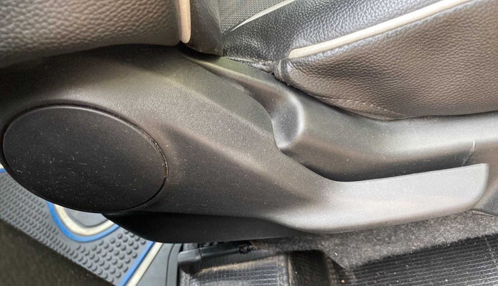 2021 Maruti Baleno DELTA PETROL 1.2, Petrol, Manual, 43,149 km, Driver Side Adjustment Panel