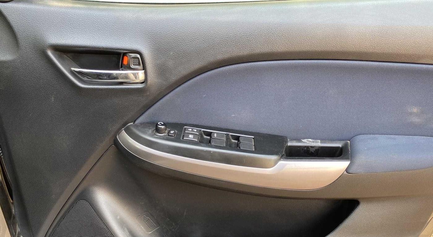 2021 Maruti Baleno DELTA PETROL 1.2, Petrol, Manual, 43,149 km, Driver Side Door Panels Control