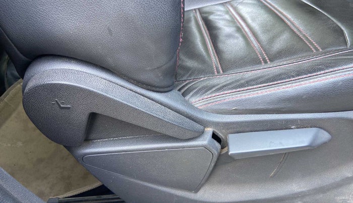2014 Ford Ecosport TITANIUM 1.5L DIESEL, Diesel, Manual, 67,850 km, Driver Side Adjustment Panel