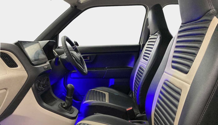 2023 Maruti New Wagon-R LXI CNG 1.0, CNG, Manual, 12,684 km, Right Side Front Door Cabin