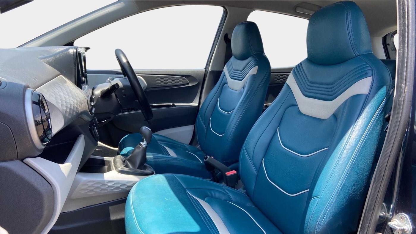 2022 Hyundai GRAND I10 NIOS SPORTZ 1.2 KAPPA VTVT CNG, CNG, Manual, 29,372 km, Right Side Front Door Cabin