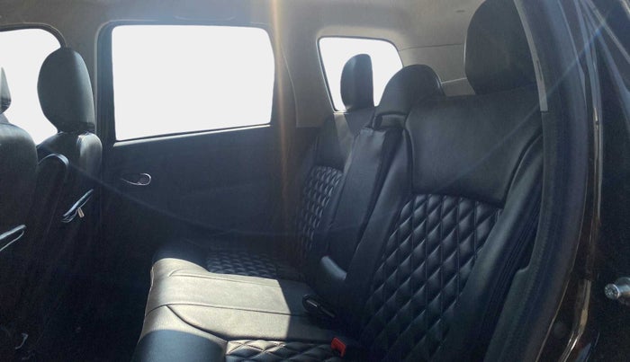 2021 Renault Duster RXZ 1.5 PETROL MT, Petrol, Manual, 18,262 km, Right Side Rear Door Cabin