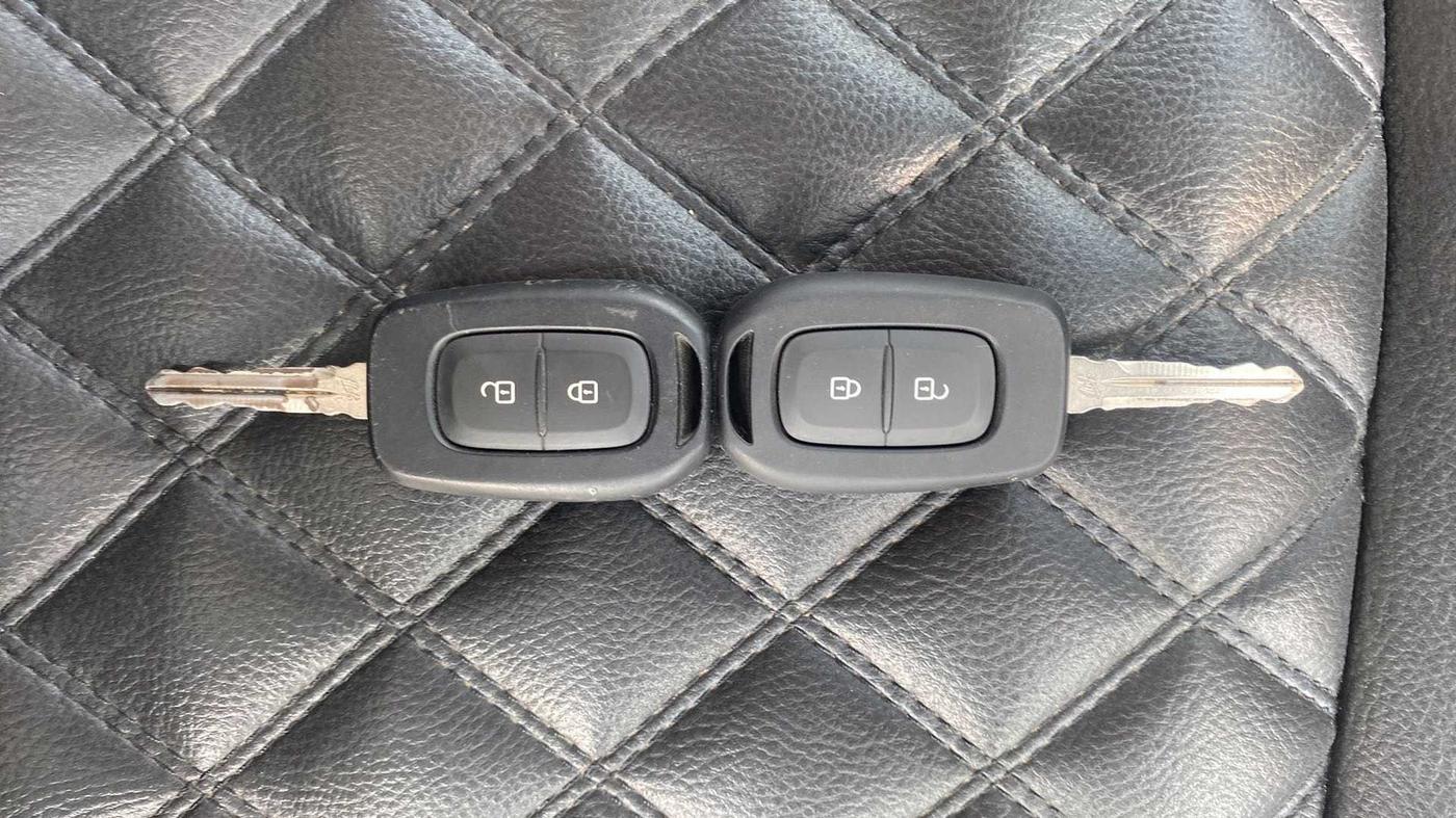 2021 Renault Duster RXZ 1.5 PETROL MT, Petrol, Manual, 18,262 km, Key Close Up