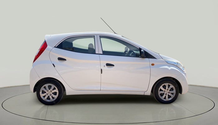 2015 Hyundai Eon MAGNA +, Petrol, Manual, 96,849 km, Right Side View