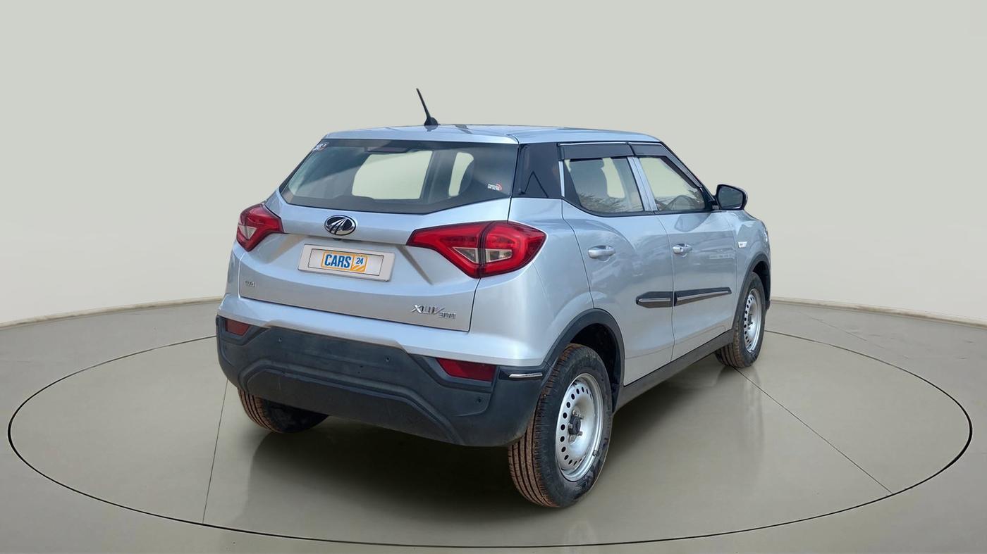 2020 Mahindra XUV300 W4 1.2 PETROL, Petrol, Manual, 20,294 km, Right Back Diagonal