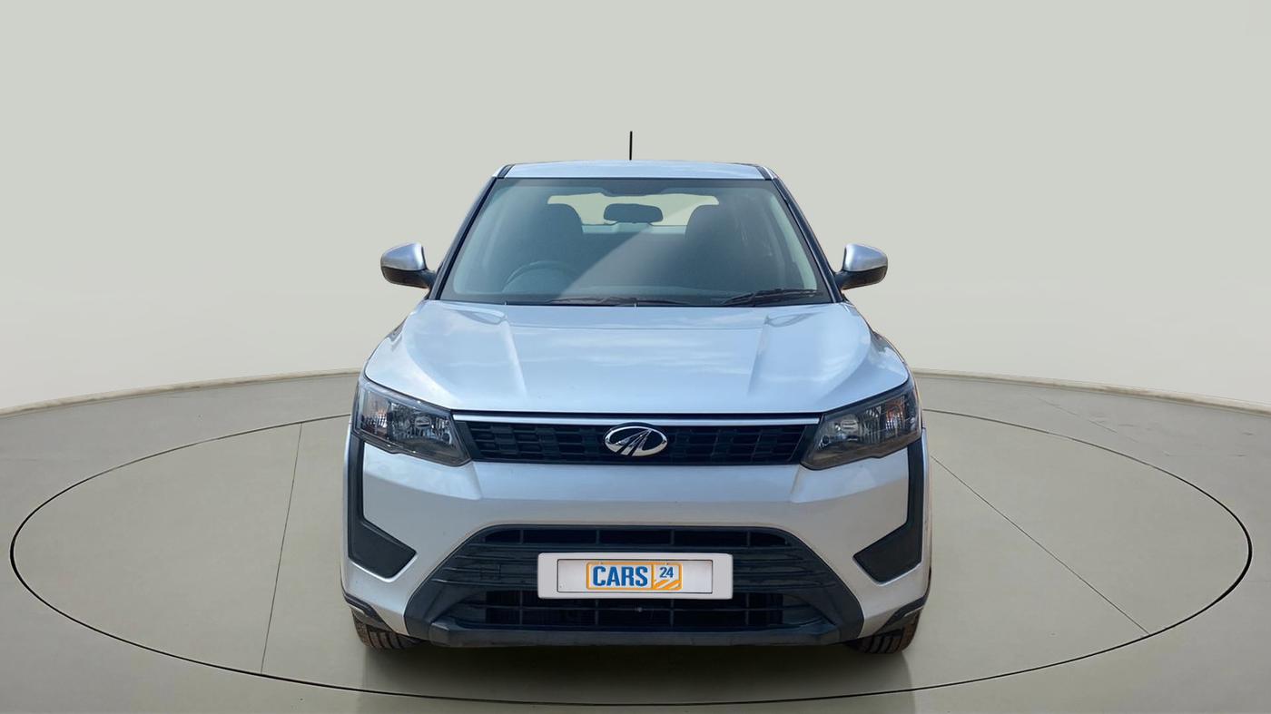 2020 Mahindra XUV300 W4 1.2 PETROL, Petrol, Manual, 20,294 km, Front