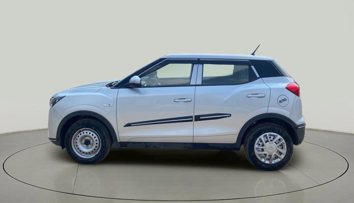 2020 Mahindra XUV300 W4 1.2 PETROL, Petrol, Manual, 20,294 km, Left Side