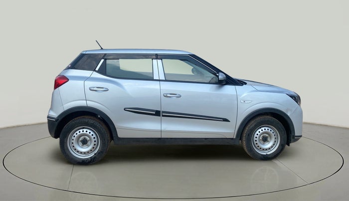 2020 Mahindra XUV300 W4 1.2 PETROL, Petrol, Manual, 20,294 km, Right Side View