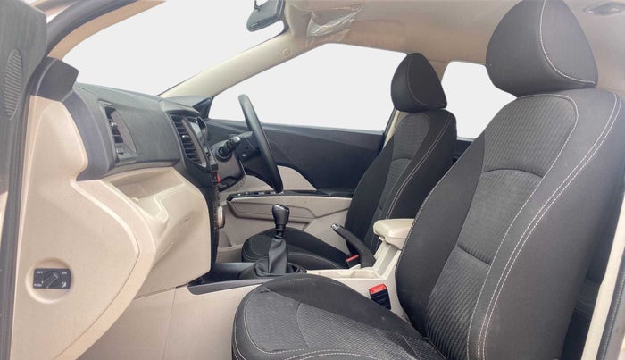 2020 Mahindra XUV300 W4 1.2 PETROL, Petrol, Manual, 20,294 km, Right Side Front Door Cabin