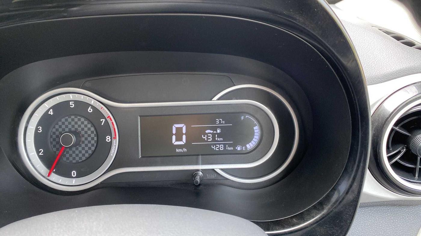 2022 Hyundai GRAND I10 NIOS SPORTZ 1.2 KAPPA VTVT, Petrol, Manual, 4,256 km, Odometer Image