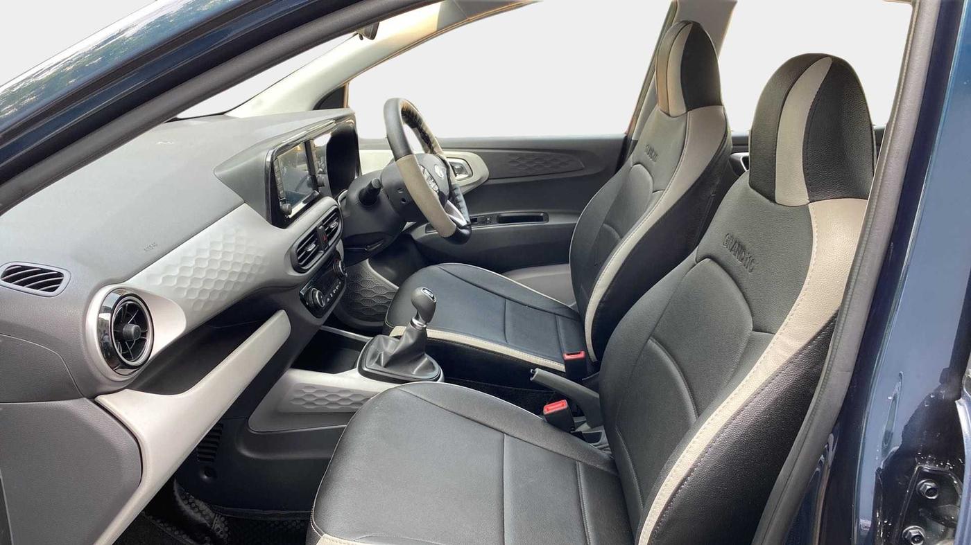 2022 Hyundai GRAND I10 NIOS SPORTZ 1.2 KAPPA VTVT, Petrol, Manual, 4,256 km, Right Side Front Door Cabin