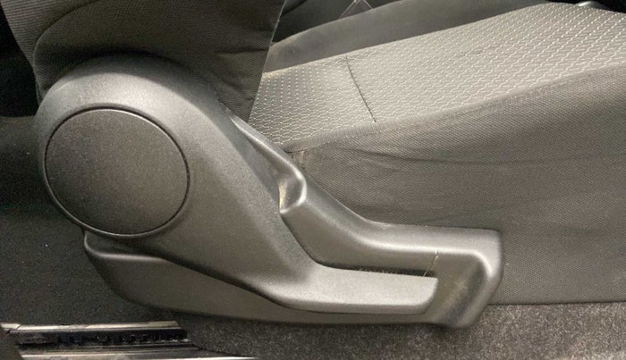 2023 Maruti IGNIS SIGMA 1.2, Petrol, Manual, 9,885 km, Driver Side Adjustment Panel