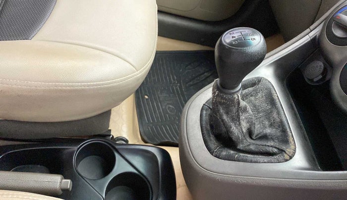 2011 Hyundai i10 MAGNA 1.2, Petrol, Manual, 47,943 km, Gear Lever