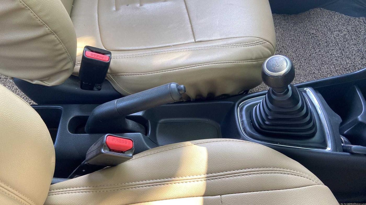 2019 Honda Amaze 1.2L I-VTEC VX, CNG, Manual, 44,097 km, Gear Lever