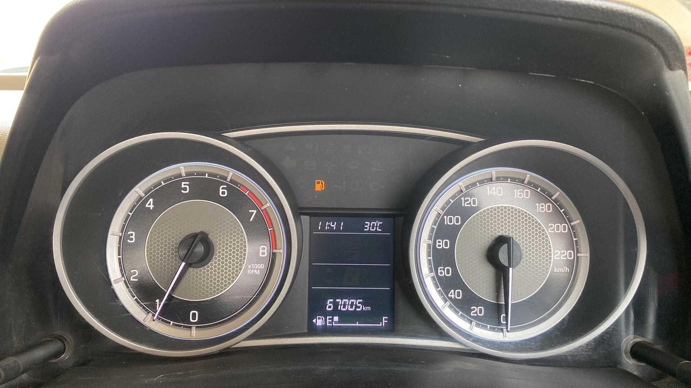2018 Maruti Dzire ZXI, Petrol, Manual, 66,973 km, Odometer Image