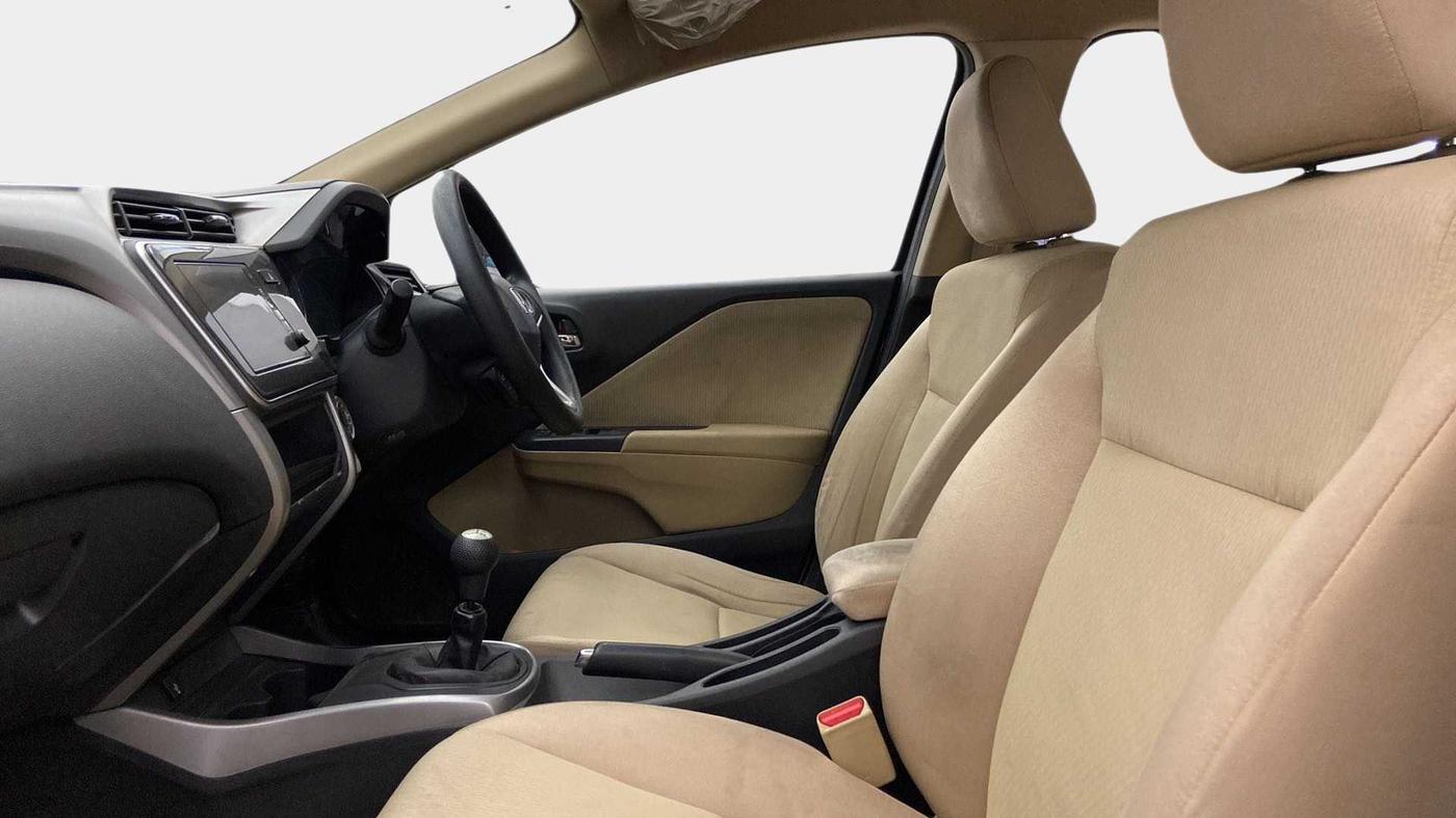 2018 Honda City 1.5L I-VTEC V MT, Petrol, Manual, 30,334 km, Right Side Front Door Cabin