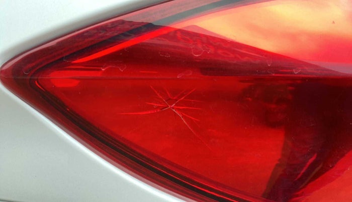 2018 Tata Tiago XT PETROL, Petrol, Manual, 18,118 km, Left tail light - Minor damage