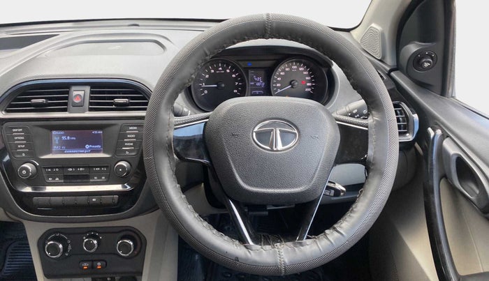 2018 Tata Tiago XT PETROL, Petrol, Manual, 18,118 km, Steering Wheel Close Up