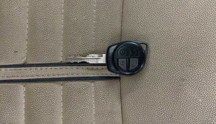 2016 Maruti Ciaz VXI, Petrol, Manual, 60,558 km, Key Close Up
