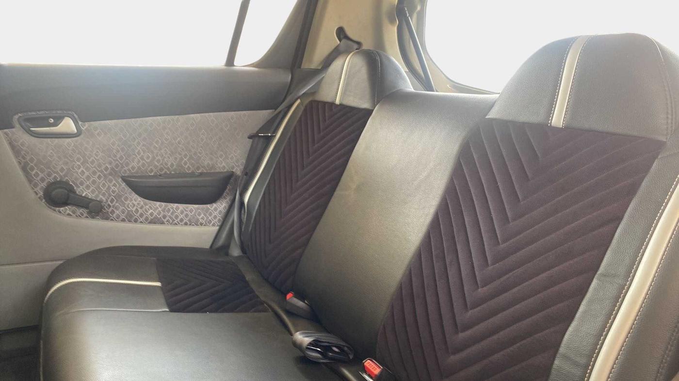 2017 Maruti Alto 800 LXI, Petrol, Manual, 6,144 km, Right Side Rear Door Cabin