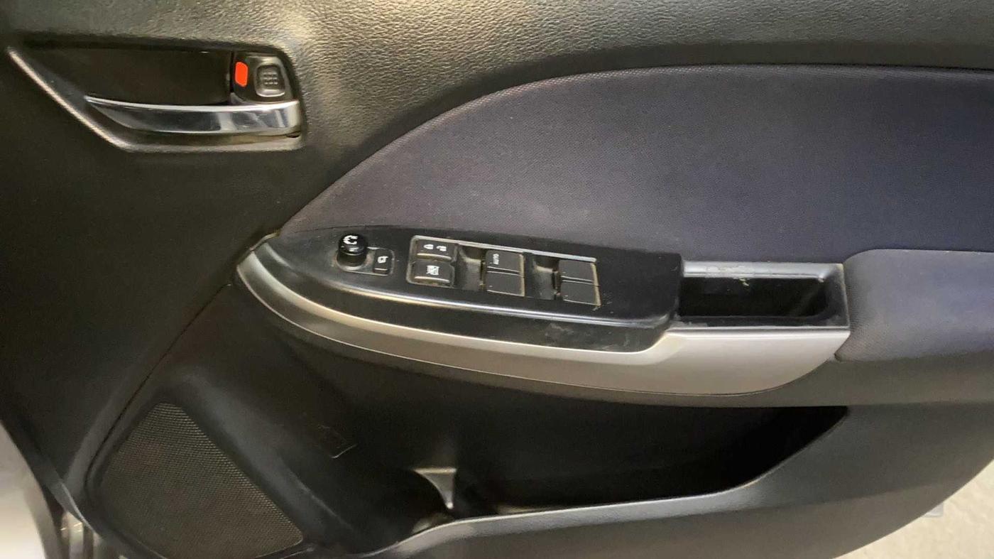 2020 Maruti Baleno ZETA PETROL 1.2, Petrol, Manual, 53,903 km, Driver Side Door Panels Control