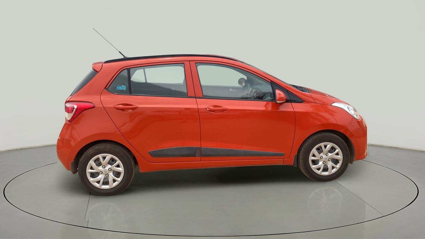 2018 Hyundai Grand i10 SPORTZ 1.2 KAPPA VTVT, Petrol, Manual, 12,010 km, Right Side View