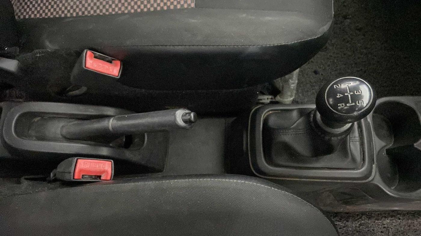 2020 Maruti S PRESSO LXI, Petrol, Manual, 26,213 km, Gear Lever