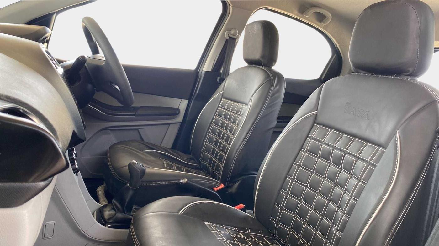 2023 Tata Tiago XT RHYTHM PETROL, Petrol, Manual, 11,247 km, Right Side Front Door Cabin