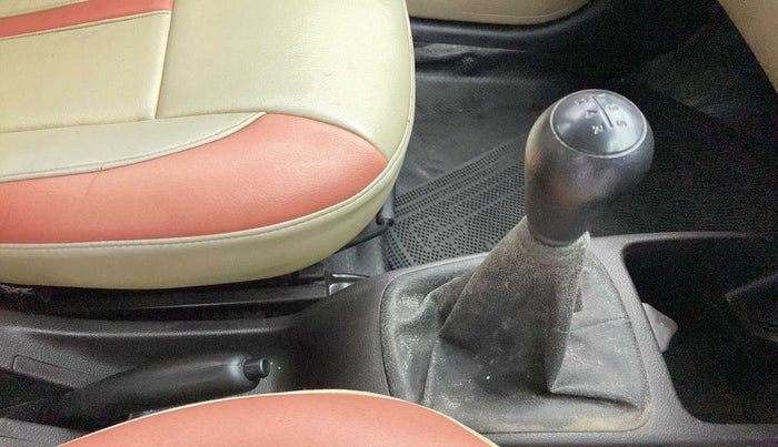 2016 Hyundai Eon ERA +, Petrol, Manual, 53,342 km, Gear Lever