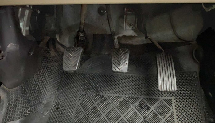 2016 Hyundai Eon ERA +, Petrol, Manual, 53,342 km, Pedals