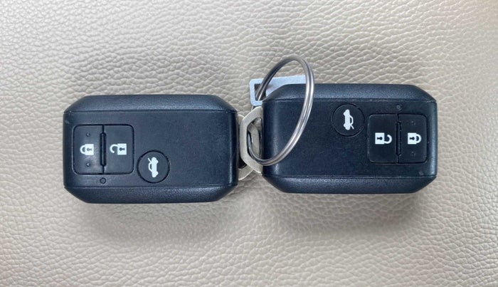 2019 Maruti Dzire ZXI AMT, Petrol, Automatic, 28,533 km, Key Close Up