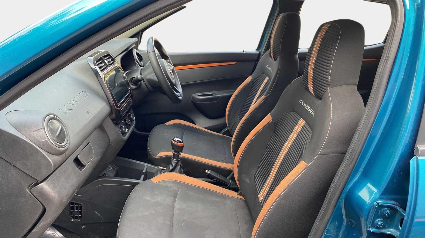 2019 Renault Kwid CLIMBER 1.0 (O), Petrol, Manual, 19,853 km, Right Side Front Door Cabin
